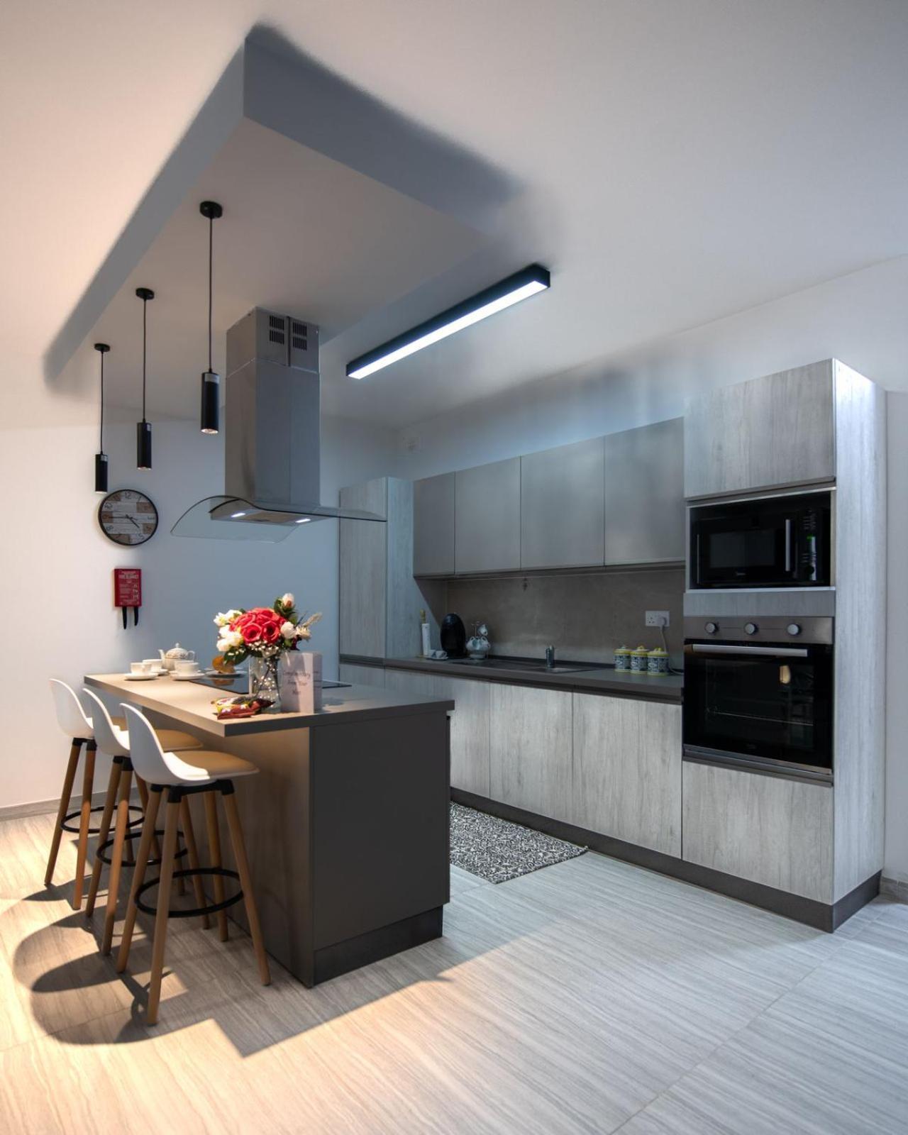 Palm Court Luxe Apartment St. Paul's Bay